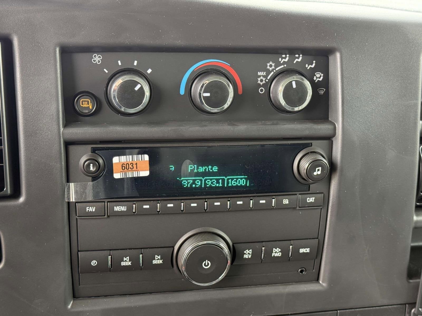 2025 Chevrolet Express Cargo 2500 WT