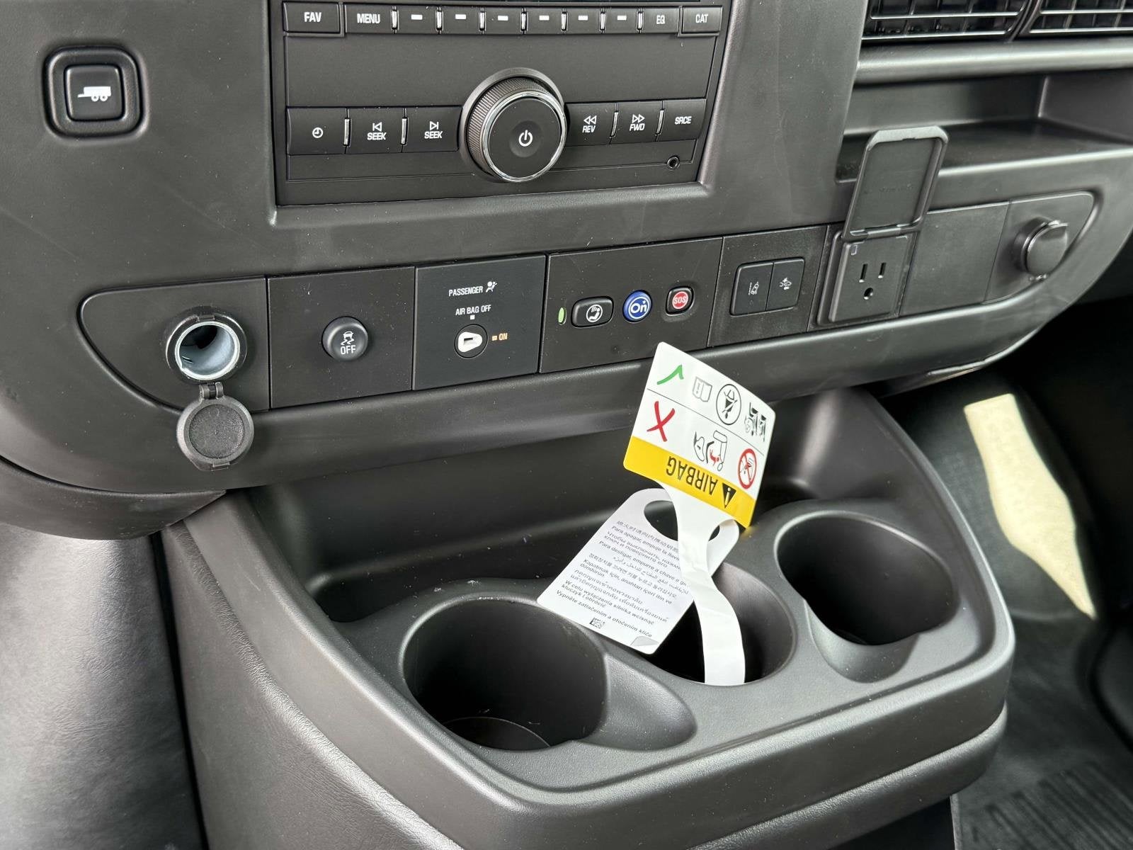 2025 Chevrolet Express Cargo 2500 WT