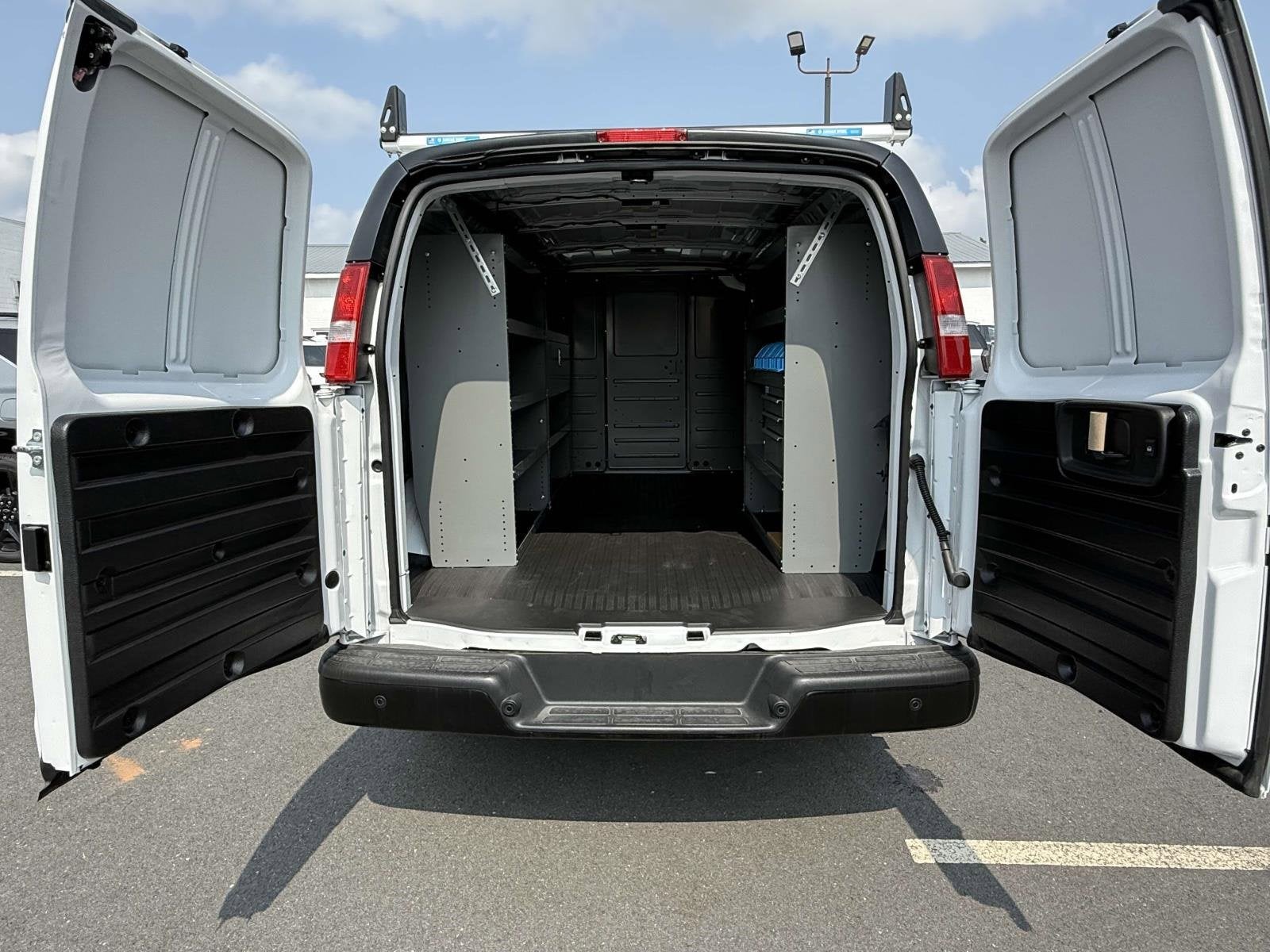 2025 Chevrolet Express Cargo 2500 WT