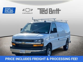 2025 Chevrolet Express Cargo WT