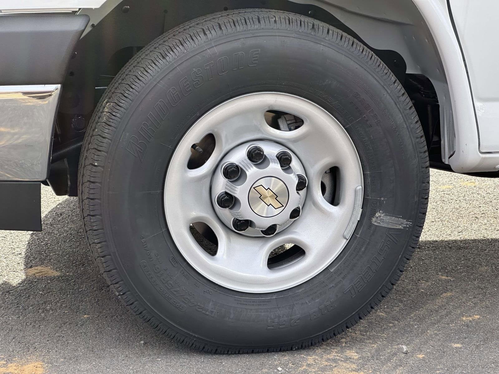 2025 Chevrolet Express Cargo 2500 WT