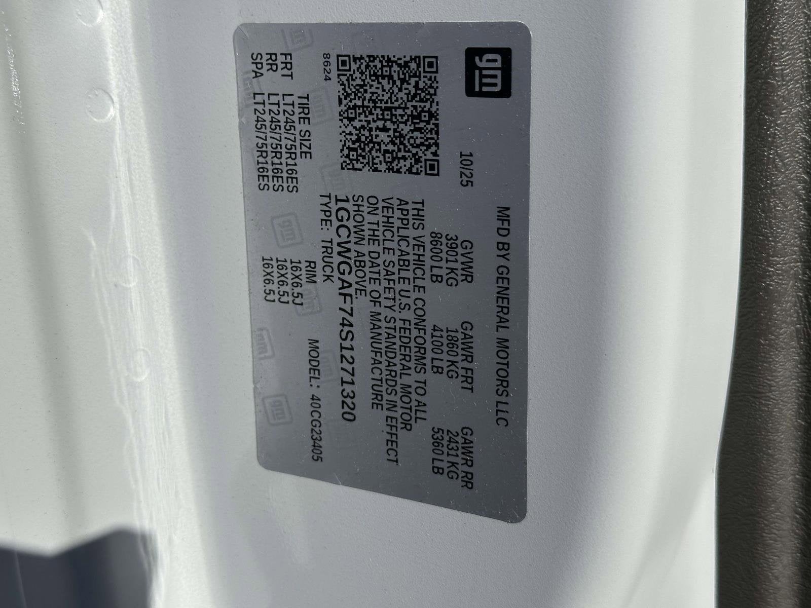 2025 Chevrolet Express Cargo 2500 WT