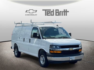 2025 Chevrolet Express Cargo WT