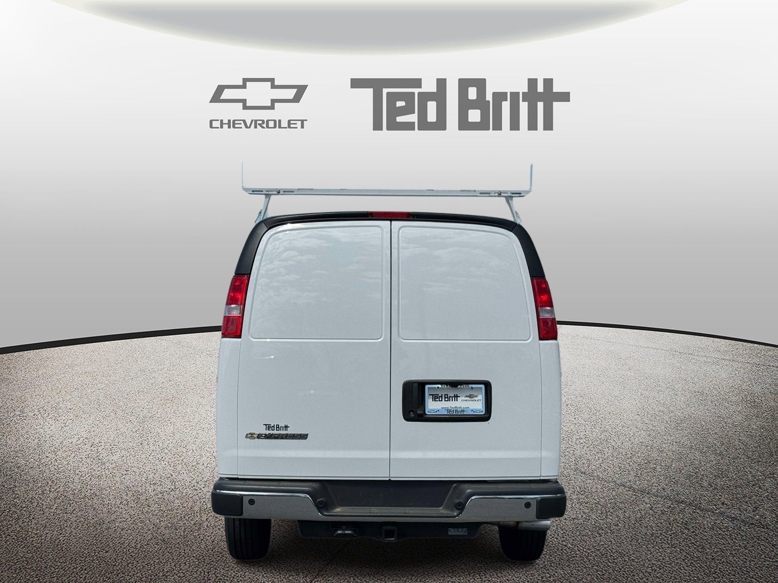 2025 Chevrolet Express Cargo WT