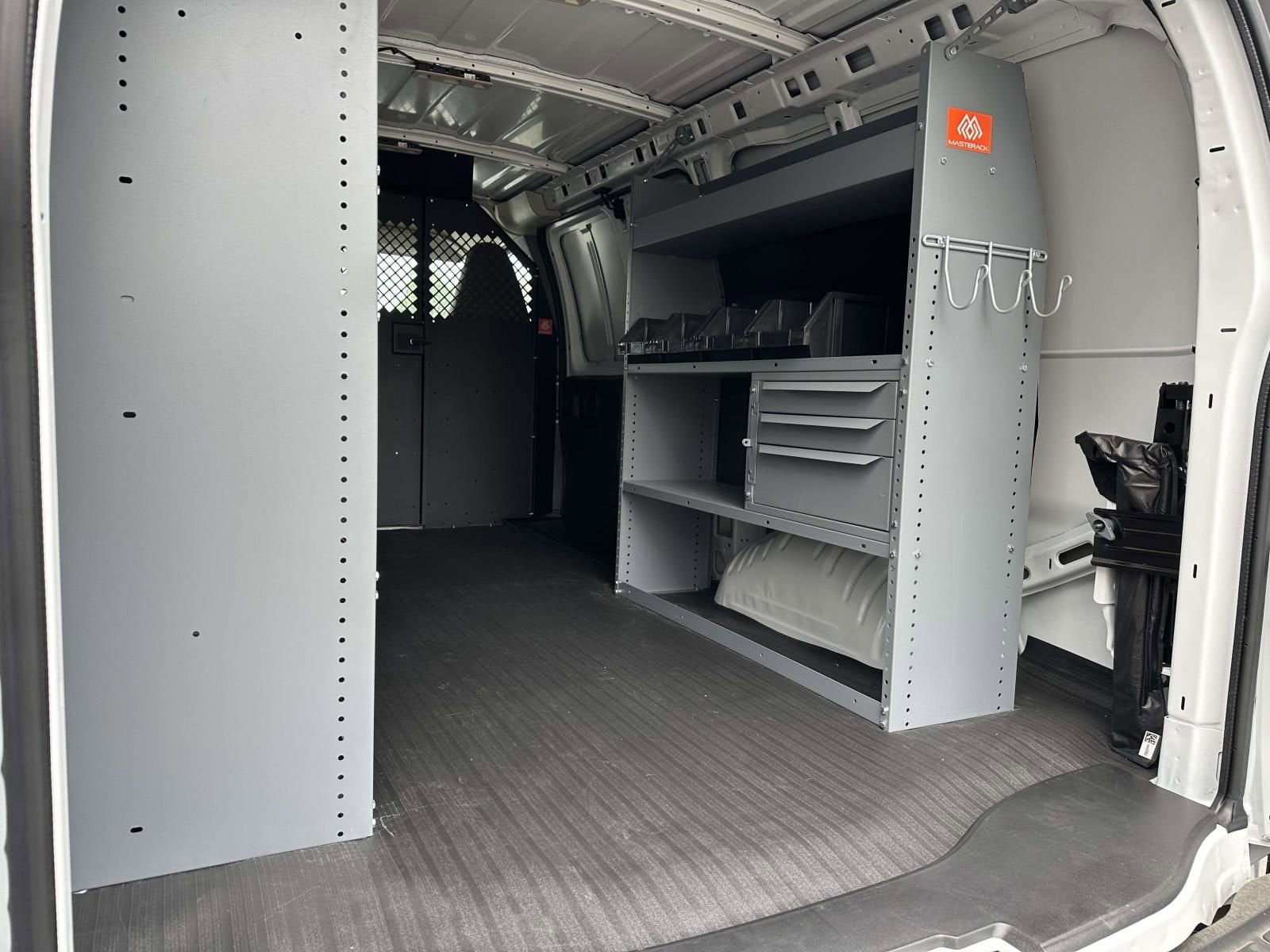 2025 Chevrolet Express Cargo WT