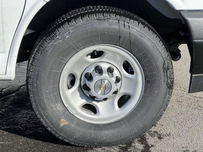 2025 Chevrolet Express Cargo 3500 WT