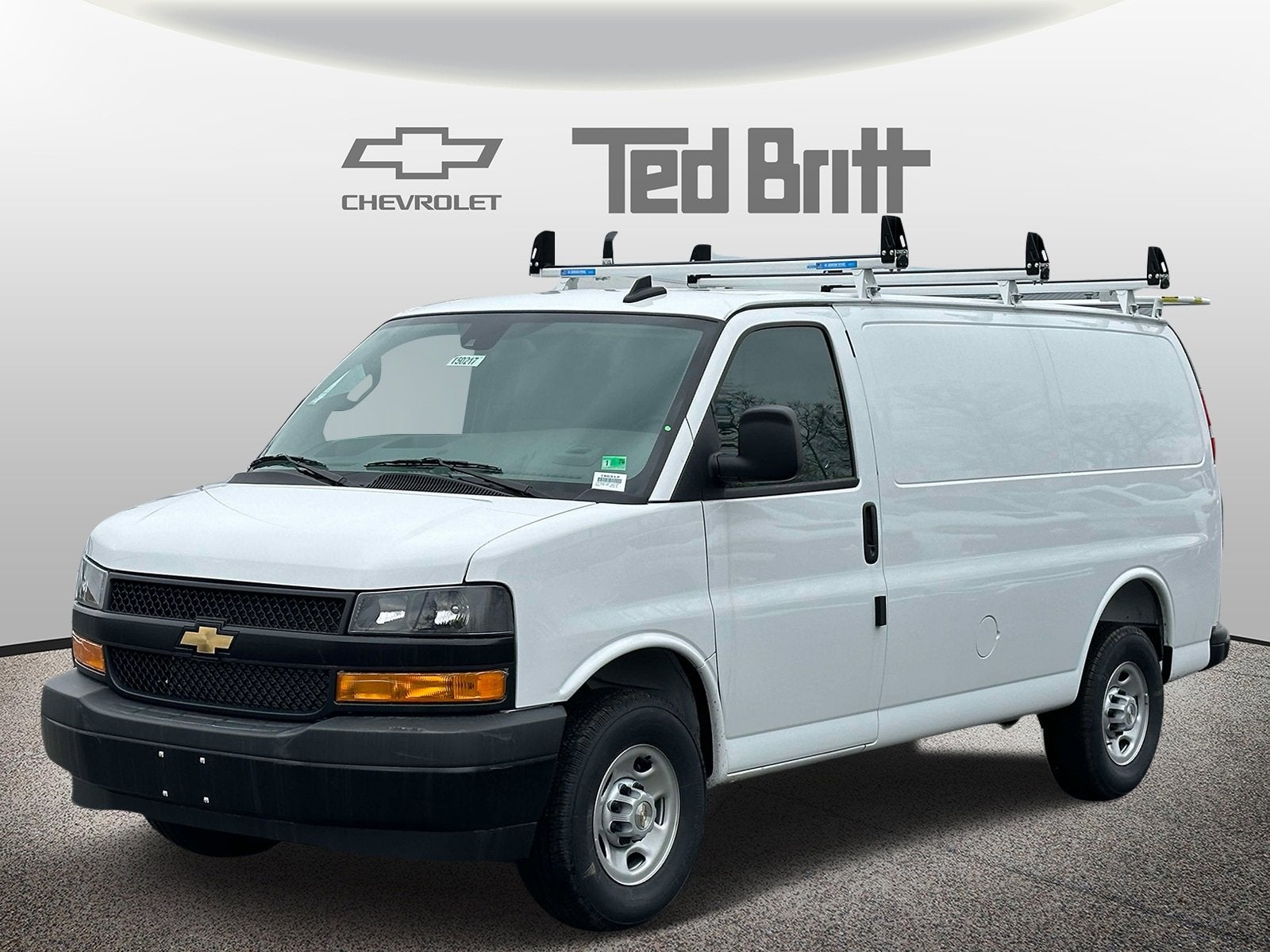 2025 Chevrolet Express Cargo 3500 WT