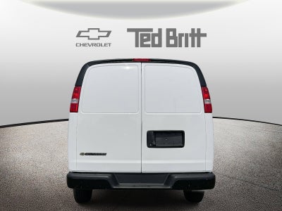 2025 Chevrolet Express Cargo 3500 WT