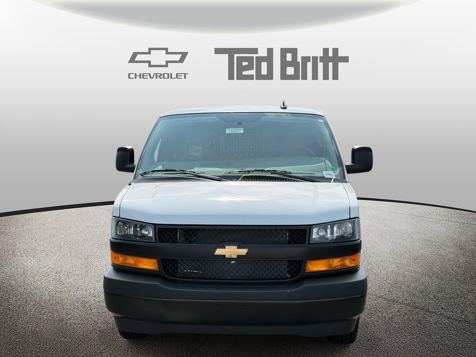 2025 Chevrolet Express Cargo 3500 WT