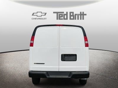 2025 Chevrolet Express Cargo 3500 WT