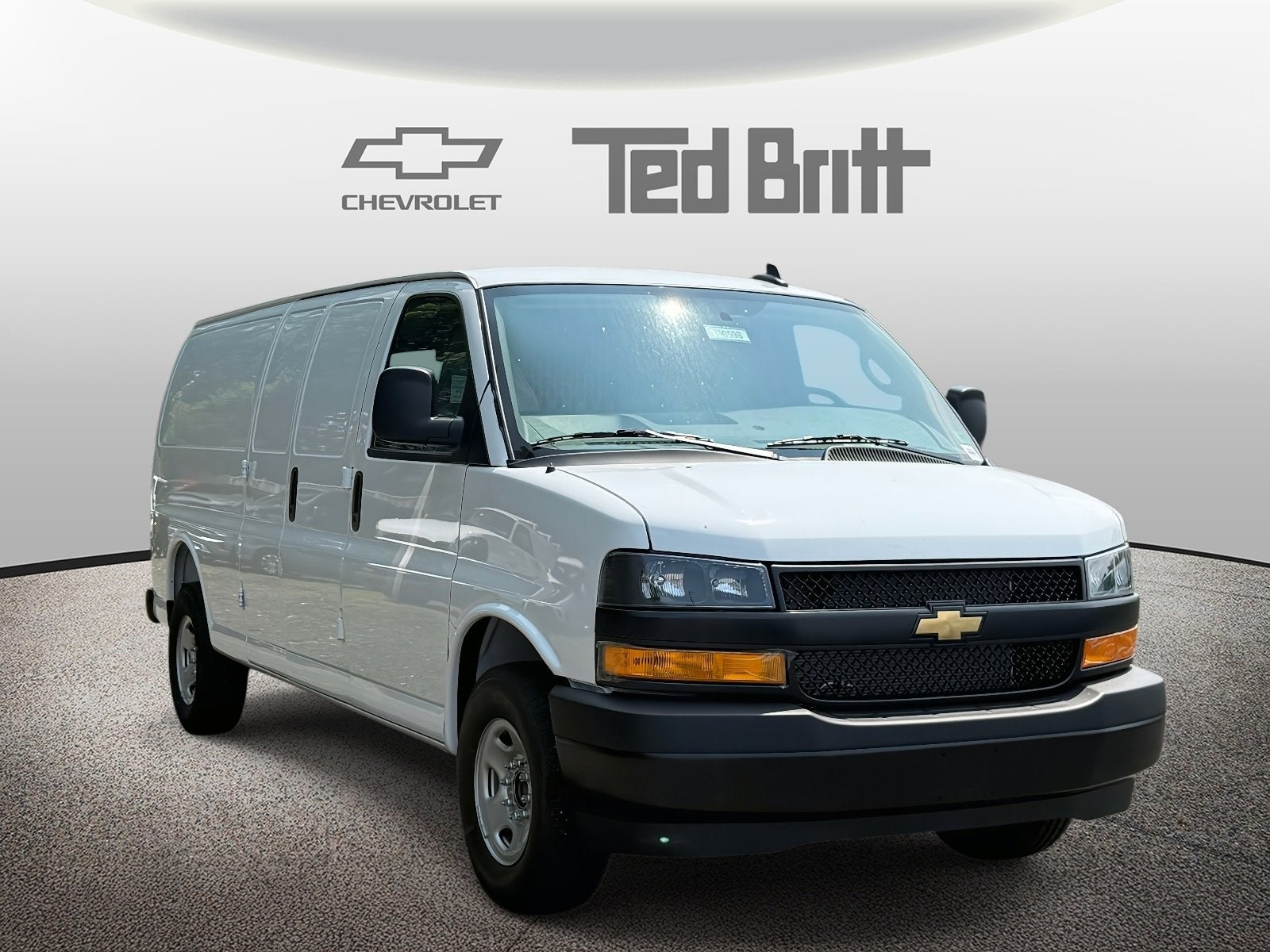 2025 Chevrolet Express Cargo 3500 WT