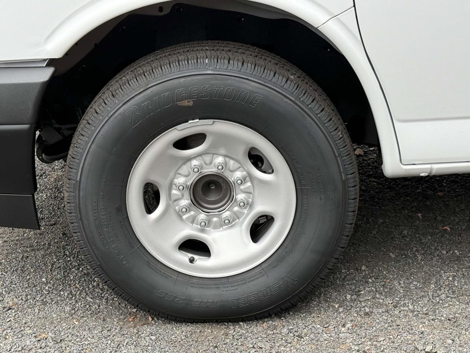 2025 Chevrolet Express Cargo 3500 WT