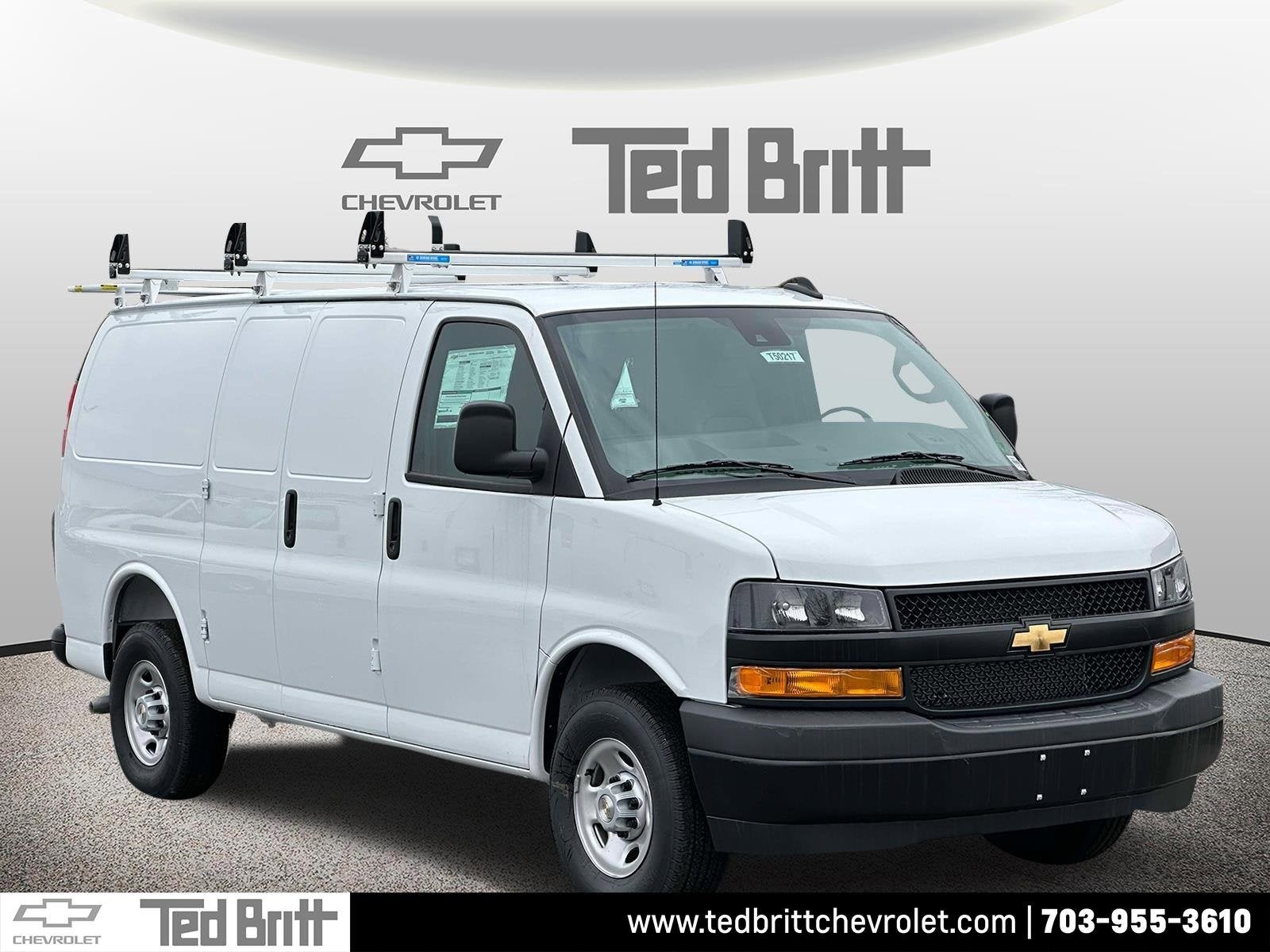 2025 Chevrolet Express Cargo 3500 WT