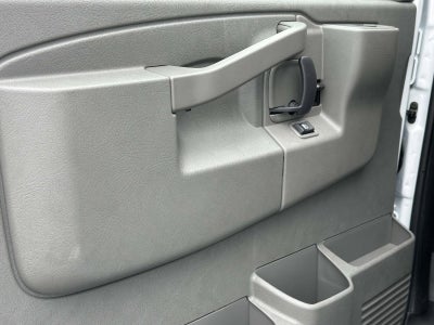 2025 Chevrolet Express Cutaway 3500 1WT