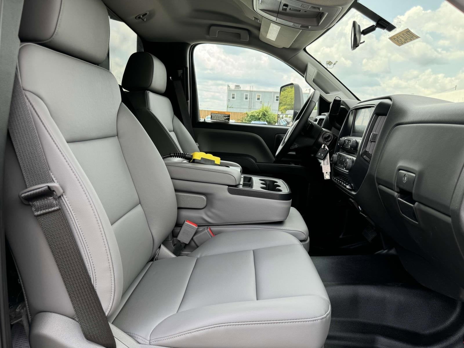 2024 Chevrolet Silverado 5500 HD Work Truck