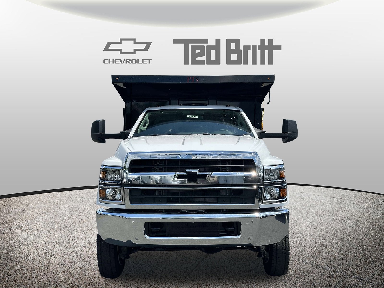 2024 Chevrolet Silverado 5500 HD Work Truck