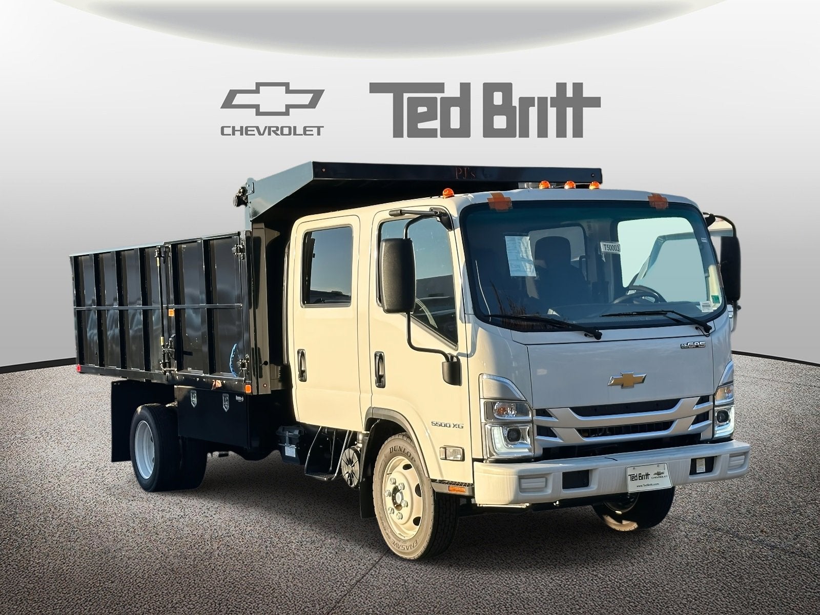 2025 Chevrolet Low Cab Forward 5500 XG Base