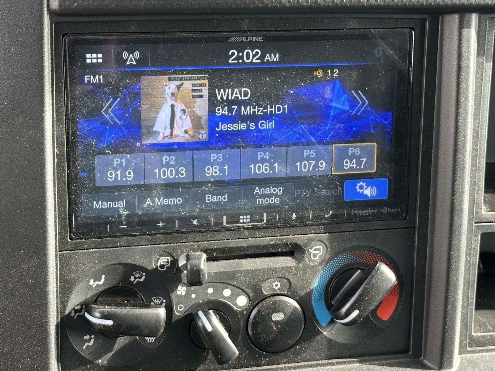 2025 Chevrolet Low Cab Forward 5500 XG Base