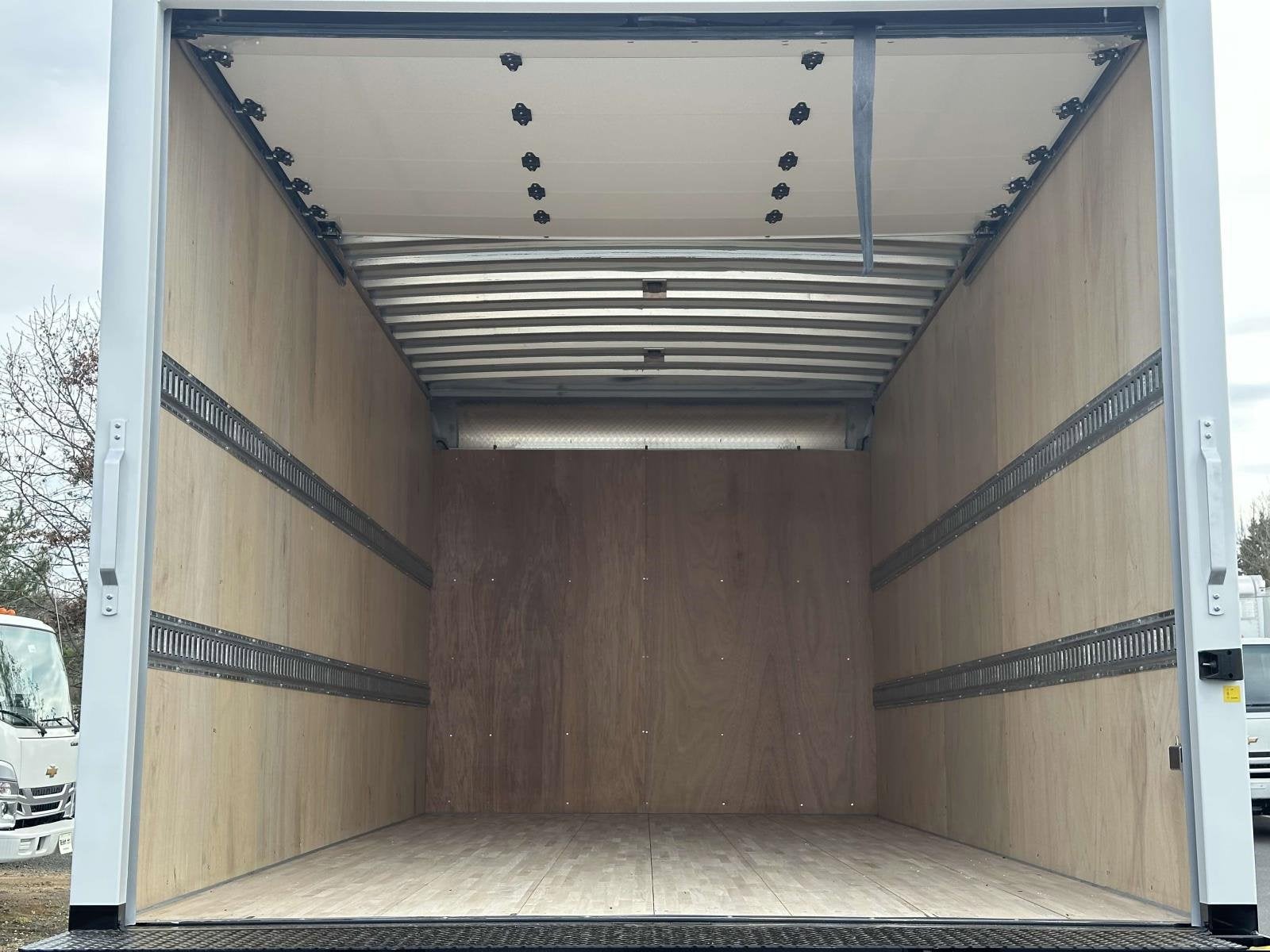 2024 Chevrolet Low Cab Forward 5500 XG Base