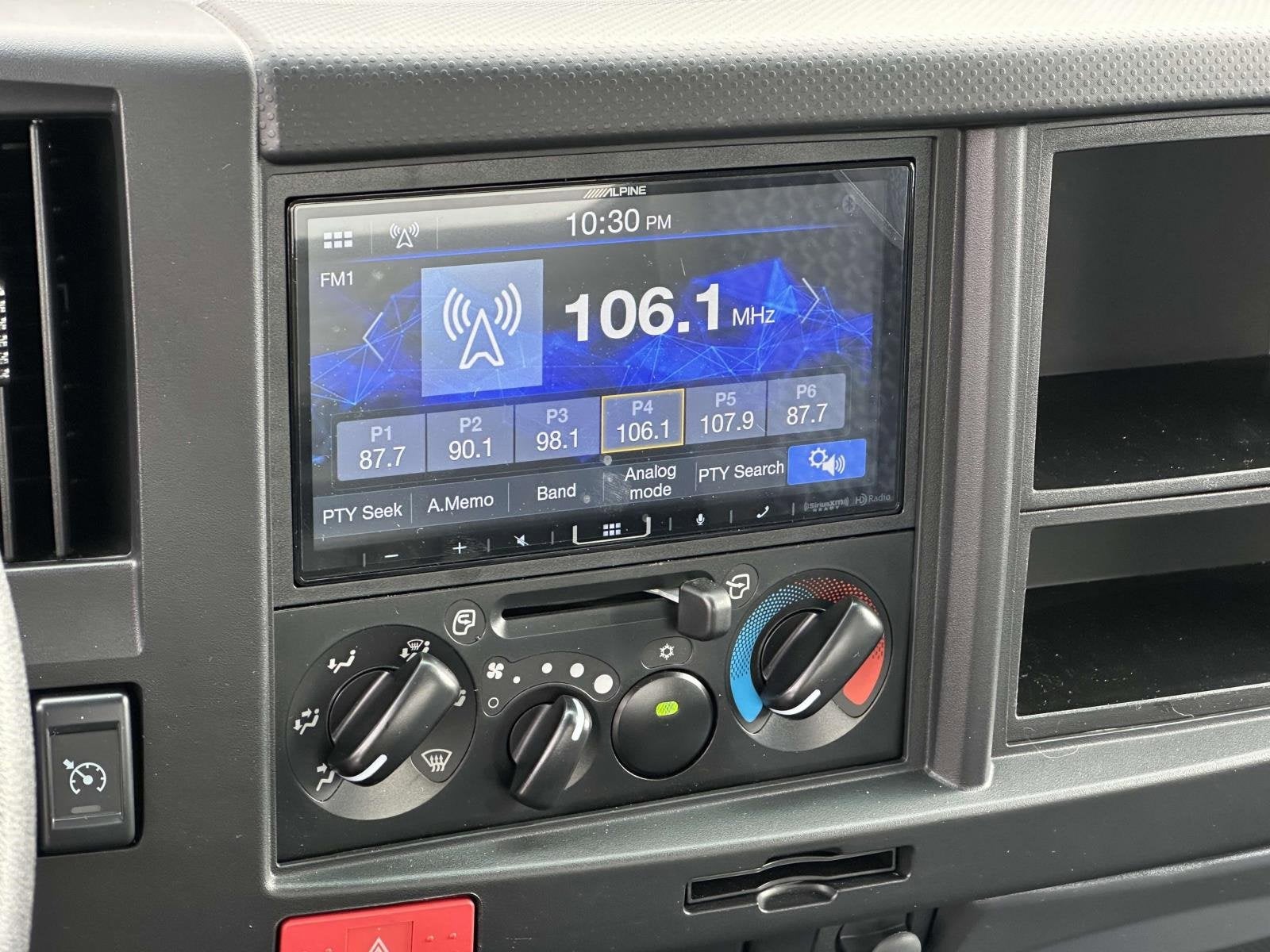 2024 Chevrolet Low Cab Forward 5500 XG Base