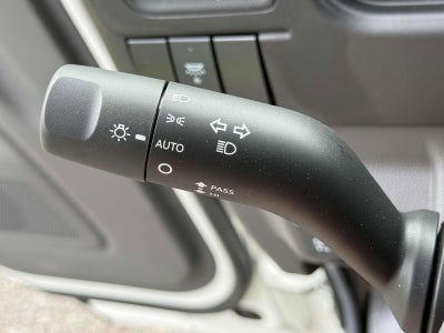 2025 Chevrolet Low Cab Forward 5500 XD Base