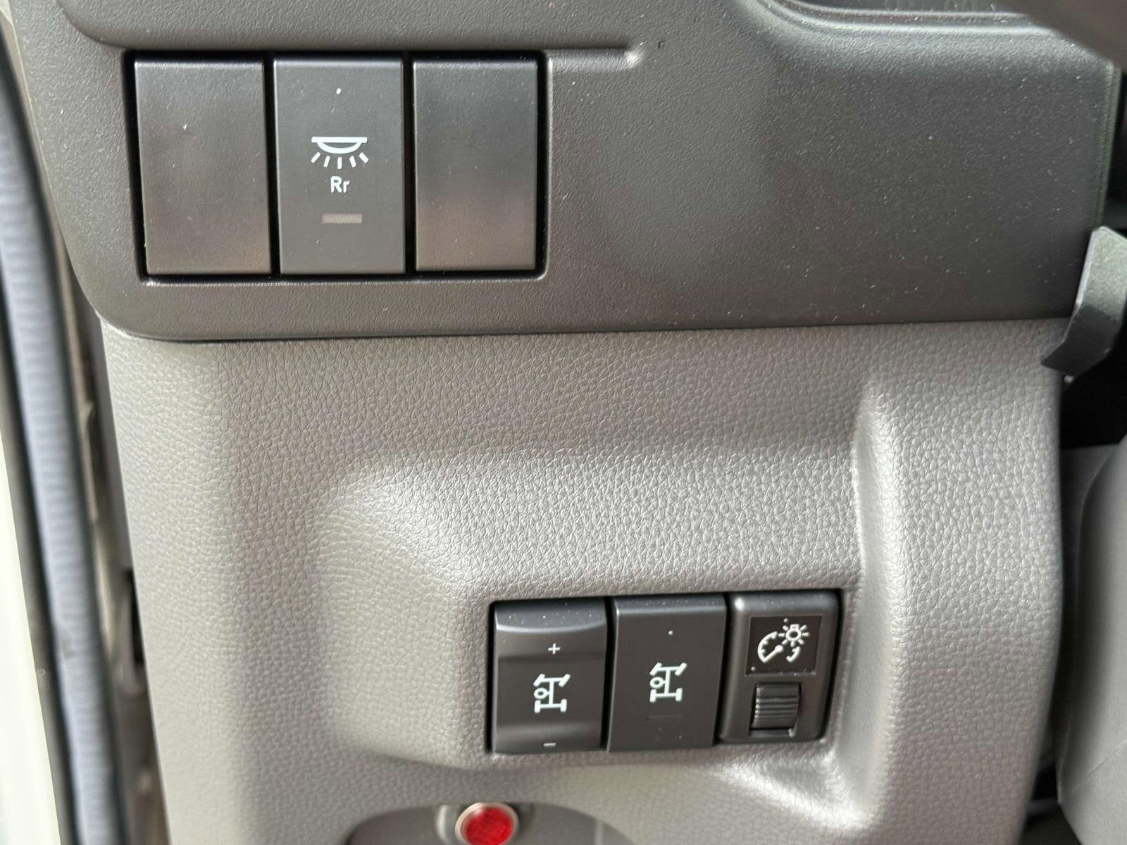 2025 Chevrolet Low Cab Forward 5500 XD Base