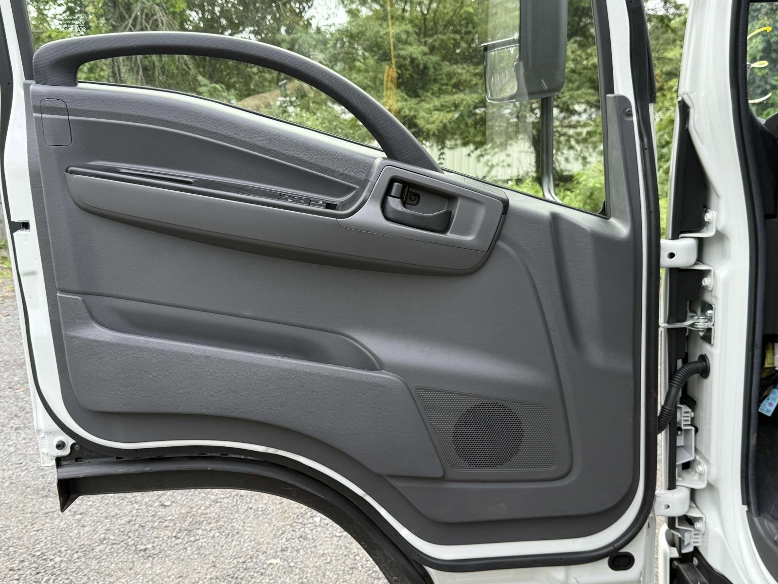 2025 Chevrolet Low Cab Forward 5500 XD Base