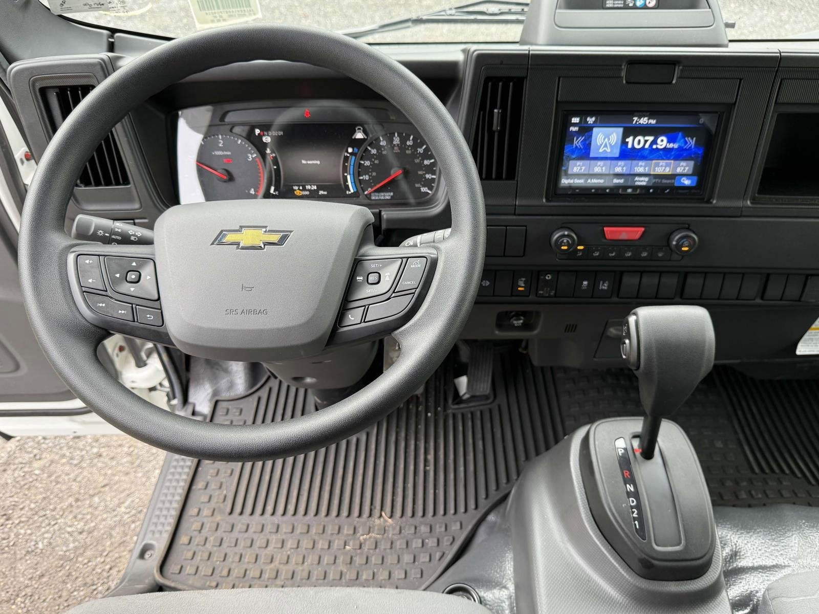 2025 Chevrolet Low Cab Forward 5500 XD Base